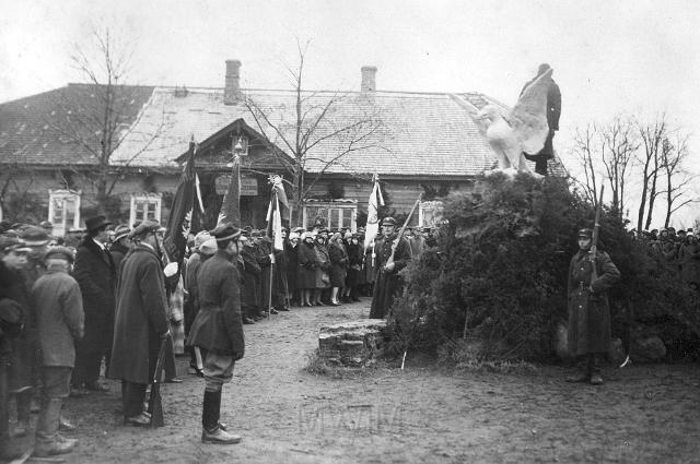 KKE 2507.jpg - Uroczystości patriotyczne w Głębokiem.